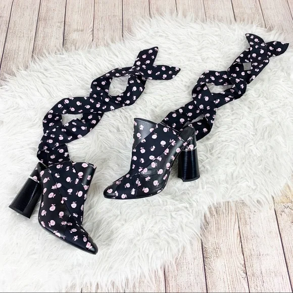 3.1 Phillip Lim Black and Pink Floral Heels - Picture 3 of 12